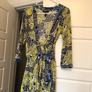 BCBGMaxAzria Wrap Dress Size Small
